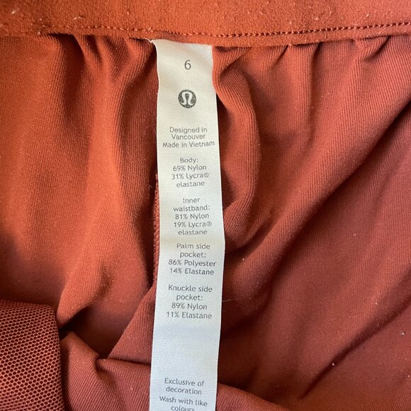 Lululemon On the fly 7/8 length - Picture 4 of 5